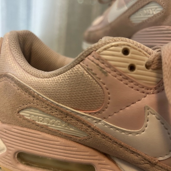NIKE Womens Air Max 90 Sneakers in Pink & White - Size 7 - Picture 9 of 9